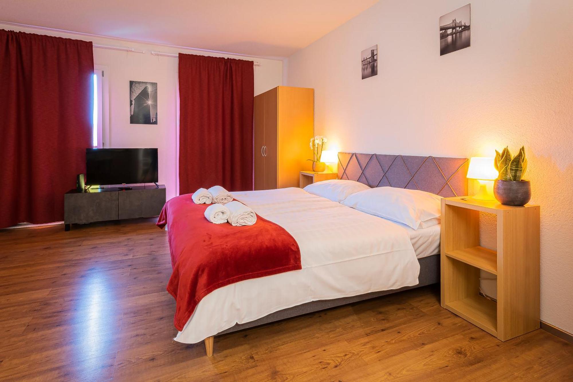 Los Lorentes Residences Bulle Bagian luar foto